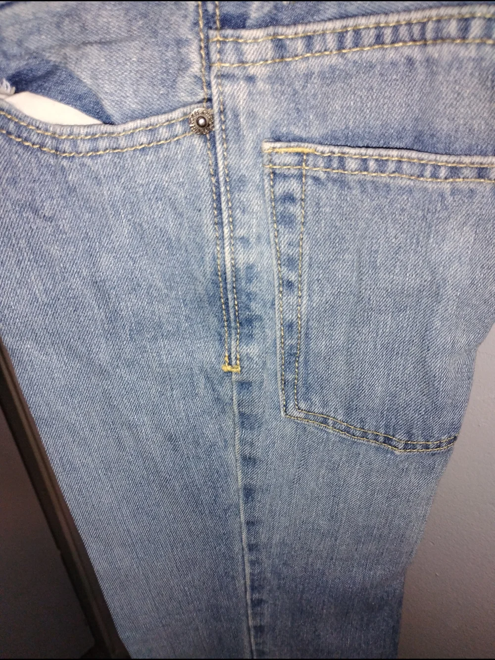 NWT Light Wash Girl's Size 8 Jeans - Comfortable Casual Fit